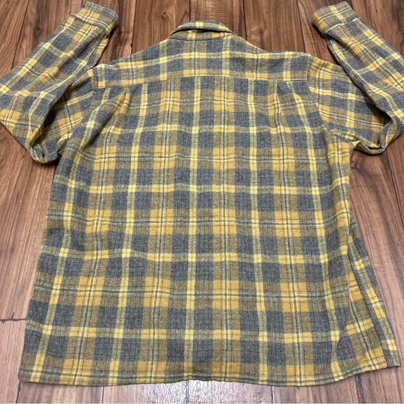 True Vintage 70s / 80s Wool Flannel Plaid Shirt St Moritz Men’s Medium - Picture 11 of 11